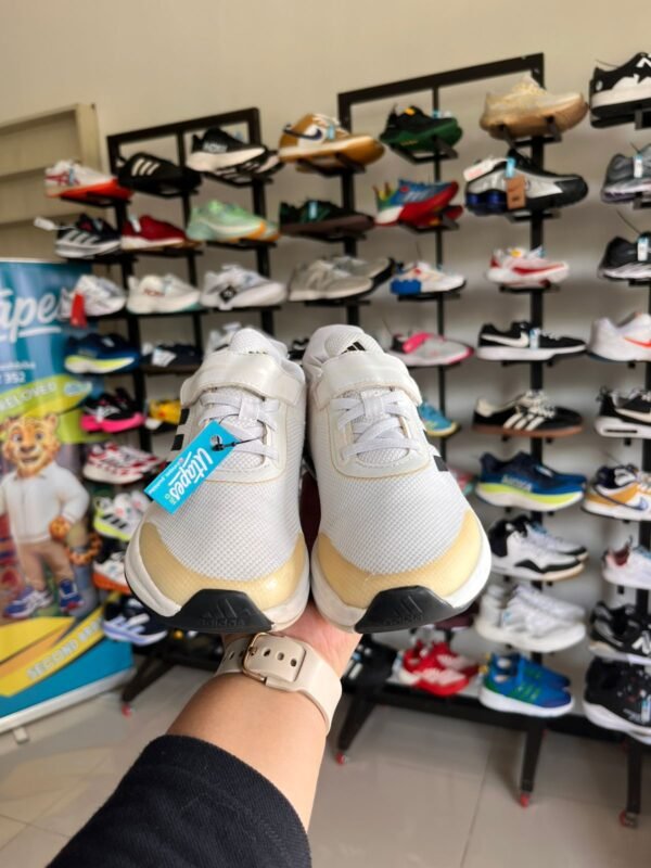 adi putih insole 21 cm